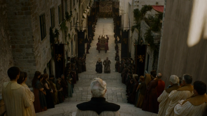 Cersei walking up the steps