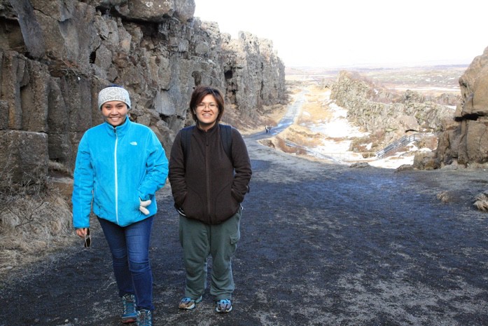 A couple of Viajera Filipinas at Thingvellir National Park